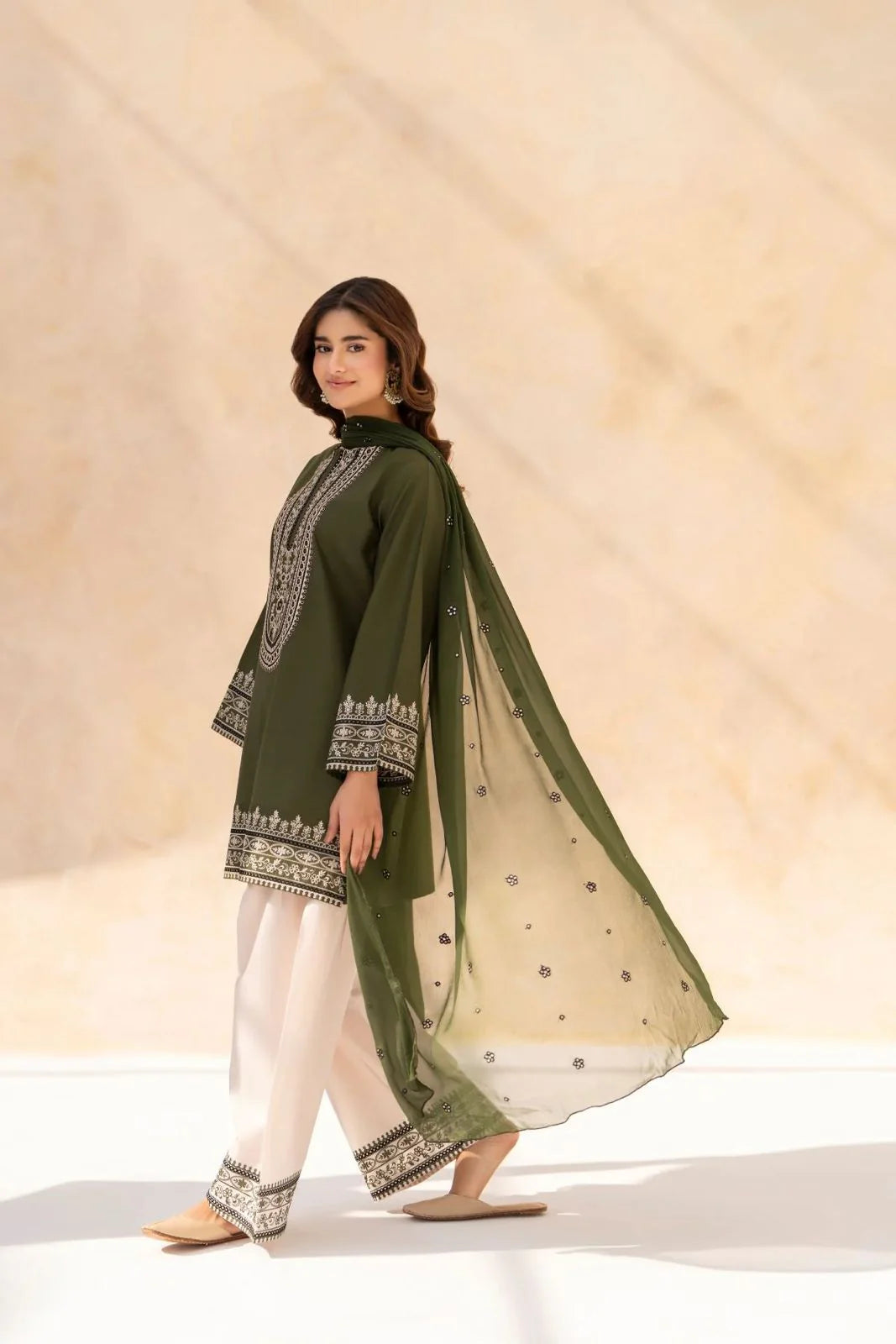 Hoorain 3PC Stitched Dress