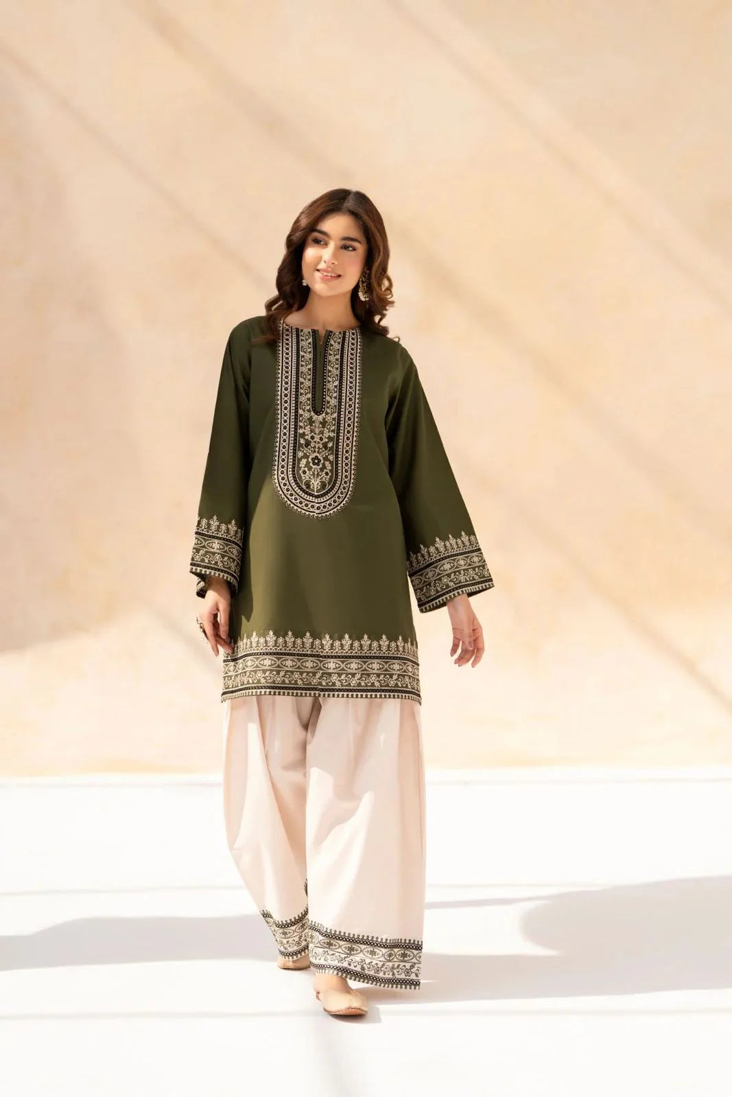 Hoorain 3PC Stitched Dress